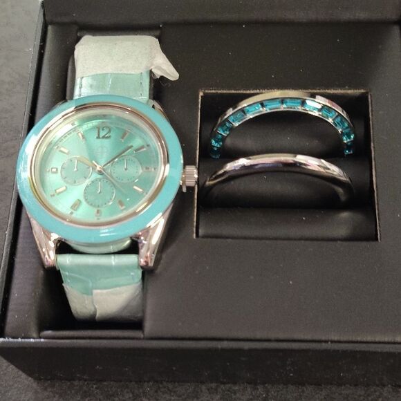 Hot in Hollywood Blue Silver Chronograph Watch Set - Picture 1 of 6